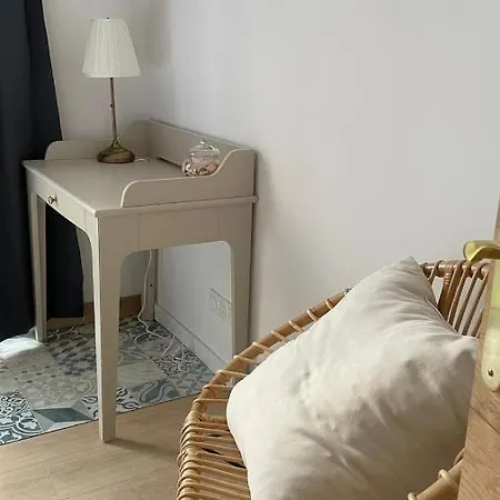 Frenchyhomes☆t2terrasse☆centreville☆plage☆wifi *